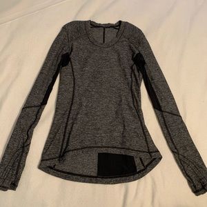 Lululemon long sleeve athletic shirt